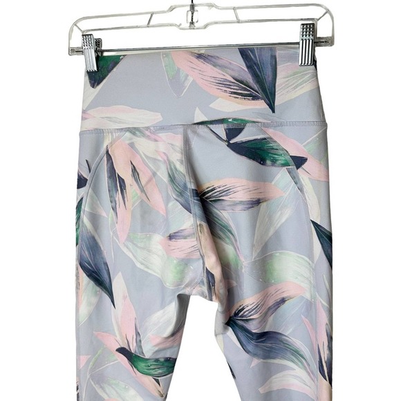 Fabletics Define PowerHold High-Waisted Leggings Womens Floral Stretch Small - Picture 5 of 7